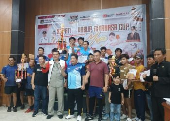 Asisten III Dr. Vicky Ch.Tanor Tutup Pertandingan Tenis Meja Piala Bupati- Wakil Bupati Minahasa CUP 2025