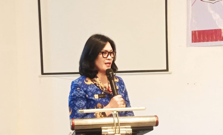 Sekda Lynda Watania Buka Kegiatan Fasilitasi Penyelenggaraan Administrasi Pemerintahan Desa Tahun 2025
